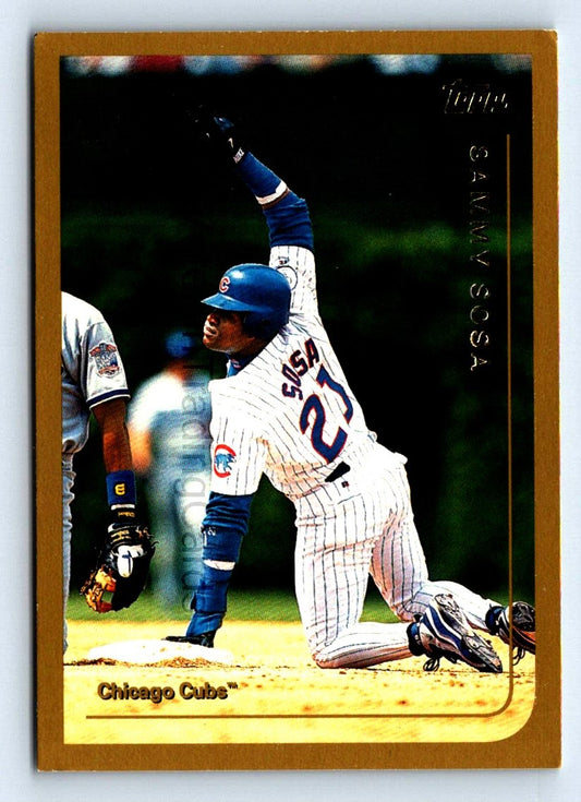 Sammy Sosa 1999 Topps Card # 66