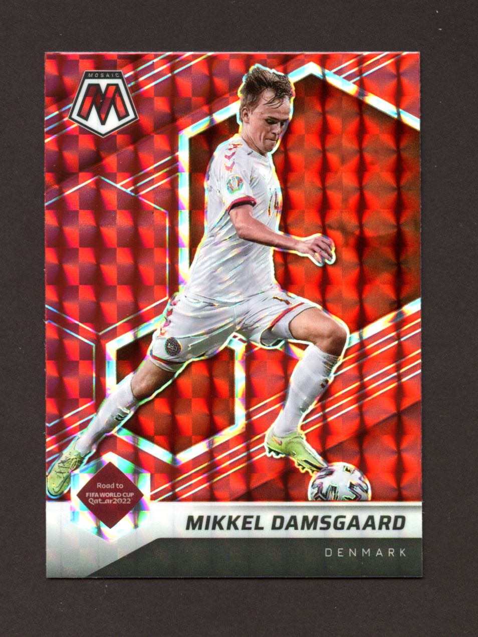 Mikkel Damsgaard Mosaic Prizm 2021 Panini Mosaic Road to FIFA World Cup Red Card # 154