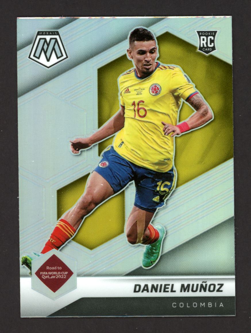 Daniel Munoz Silver Prizm 2021 Panini Mosaic Road to FIFA World Cup Rookie Card # 186